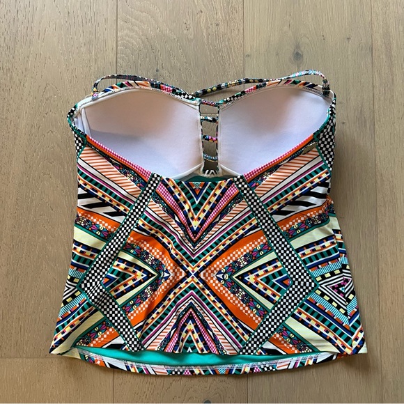 Jessica Simpson Tankini top - Size large EUC - Picture 4 of 6